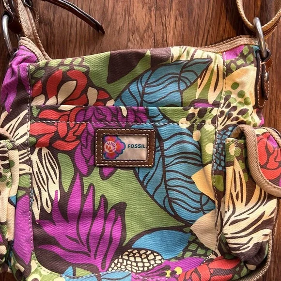 Fossil Women's Floral Crossbody Bag - Picture 4 of 7